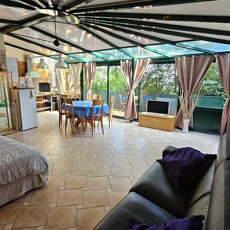 Beautiful Loft For 4 With Large Terrace Meulan-en-Yvelines